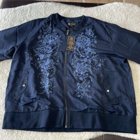 DG2 by Diane Gilman Embroidered Trophy Jacket - Picture 4 of 6